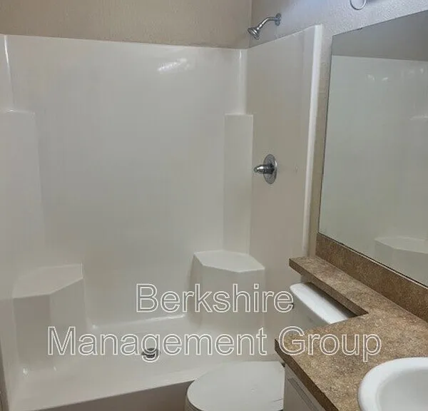 1106 Brook Meadow Dr — Photo 8