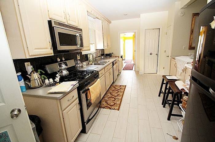 1ST Floor Kitchen