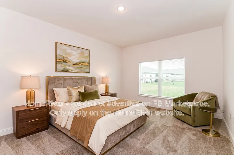 4 bed, 2.0 bath, 1720 sqft, $2,125 — Photo 3