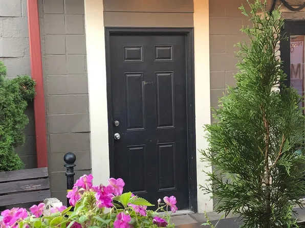 50 W Forteen Mile Rd Unit E, Clawson, MI 48017