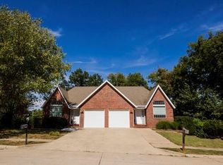321-323 Dads Way, Columbia, MO 65203