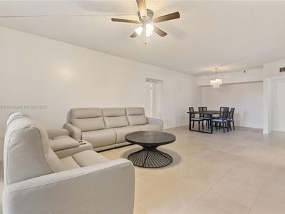 900 NE 195th St APT 113, Miami, FL, 33179