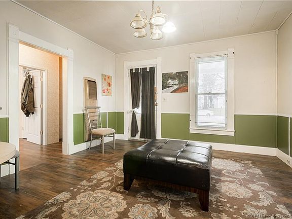 4th image of 934 E Court Ave