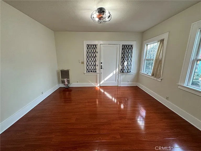 5158 Franklin Ave — Photo 6