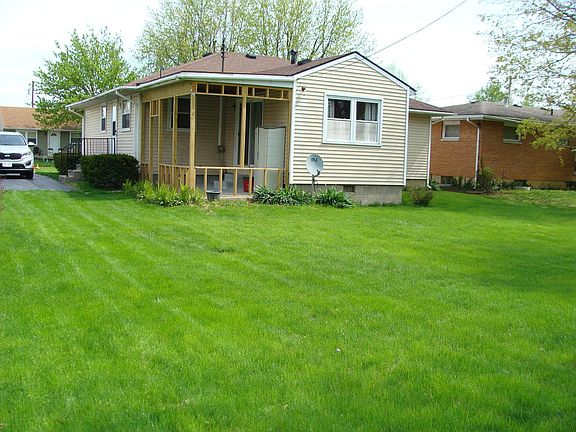 2nd image of 246 E Park Ave
