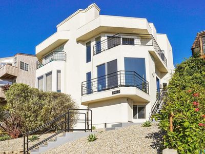 2475 Manchester Ave, Cardiff, CA, 92007