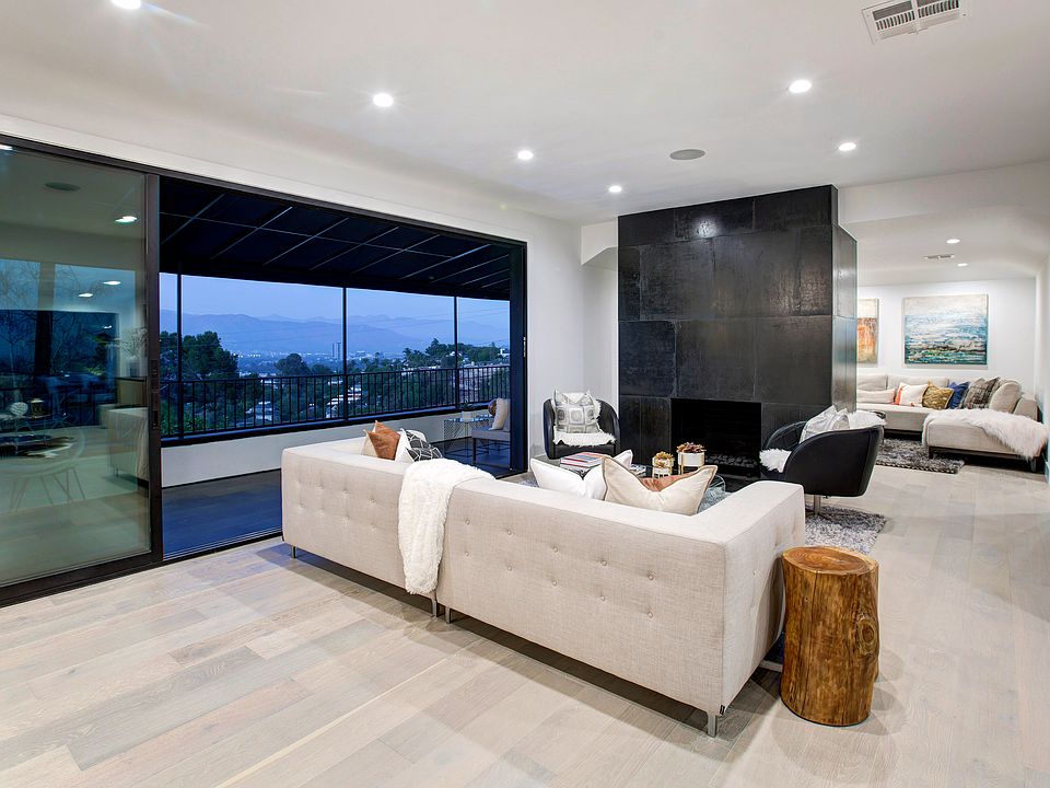 Vanishing walls of glass
