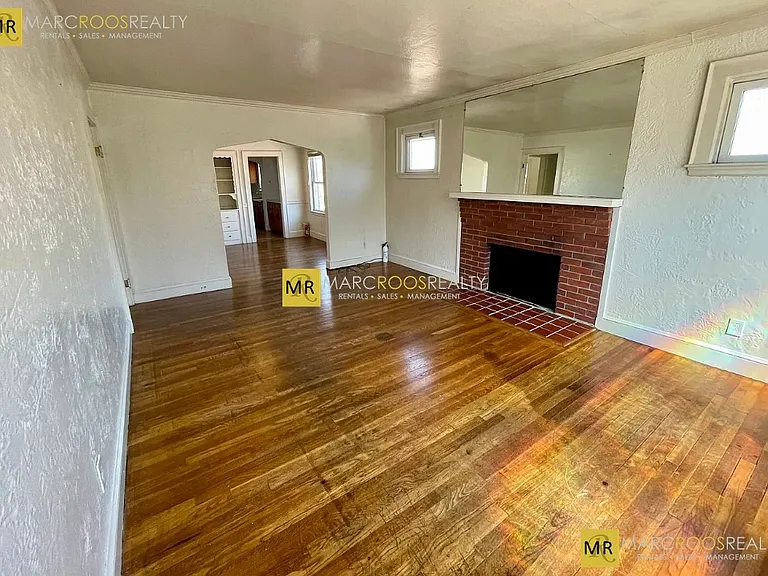 Corey Rd — Photo 2