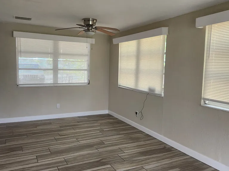 6621 Rosati Ln S — Photo 19