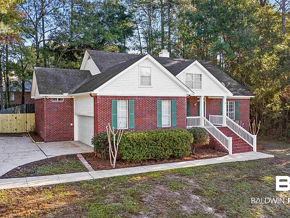 3rd image of 1937 Creekwood Place Dr