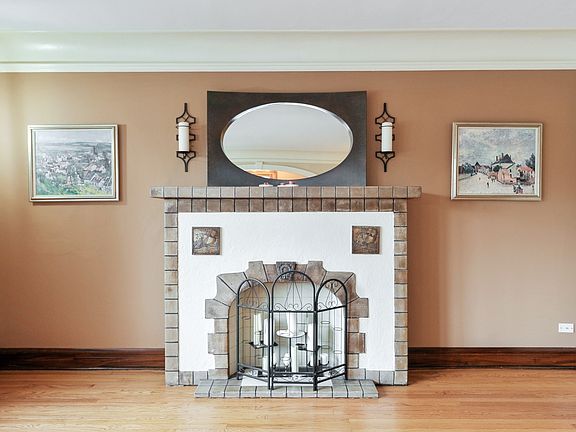 4th image of 2400 Oak Park Ave
