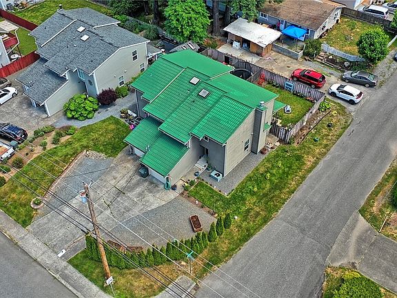3rd image of 6015 Beverly Ln #A/b