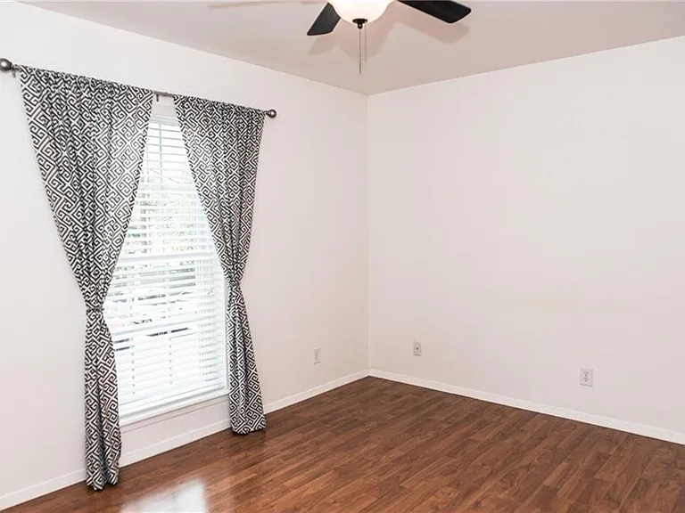 2425 Ashdale Dr #60 — Photo 9