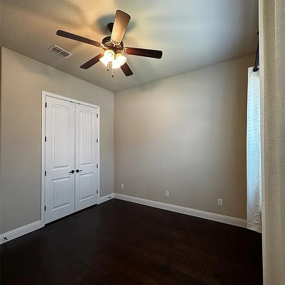 6829 Westbury Dr — Photo 23