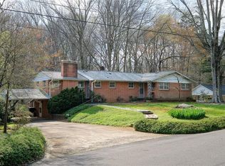 105 Ivy Cir, Elkin, NC 28621