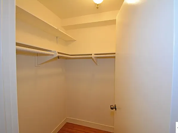 5143 Bakman Ave APT 104, North Hollywood, CA 91601