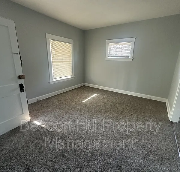 3585 E 129th St — Photo 1