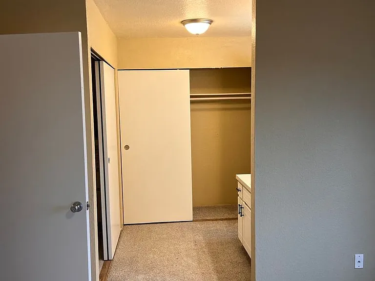 9925 Everett (Wildwood) — Photo 27