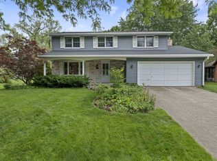 5305 S Hill Dr, Madison, WI 53705