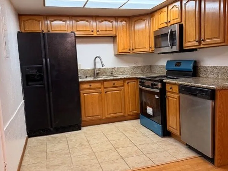 3731 Scallop Ct — Photo 2