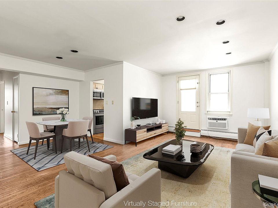 1st image of 40 Daley Place #40-227