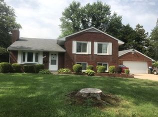 7601 Heritage Dr, Annandale, VA 22003