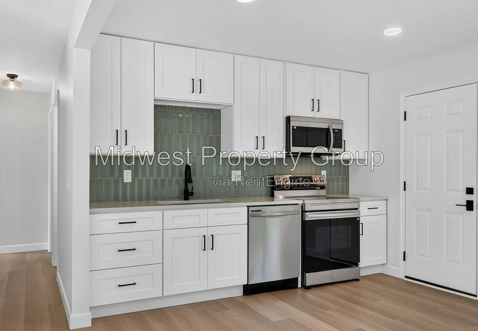 4 bed, 3.0 bath, 1844 sqft, $2,695 — Photo 1