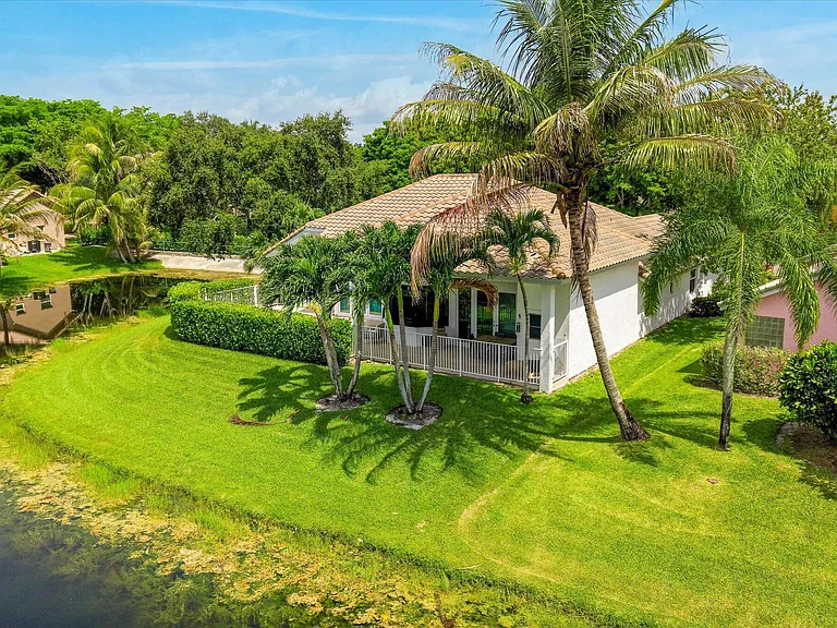 10370 NW 50th Ct — Photo 46