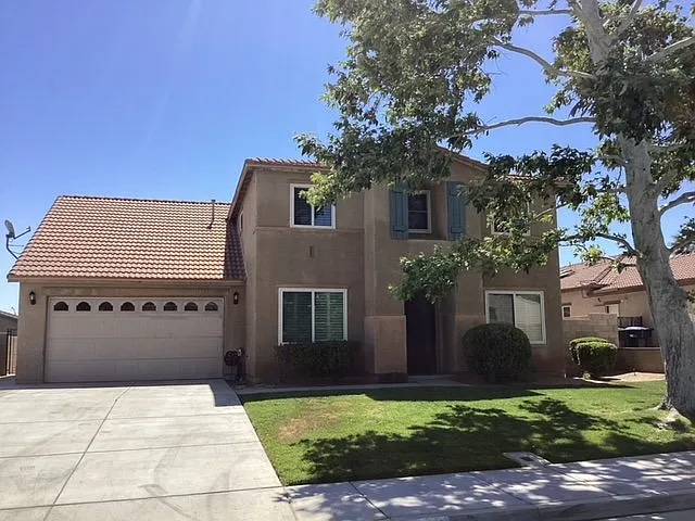 39324 Kennedy Dr — Photo 2