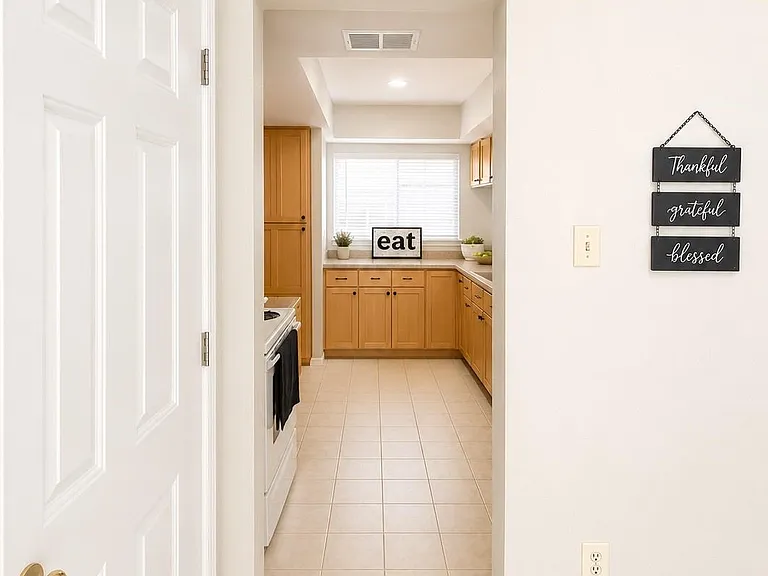3643 Palm Grove Dr — Photo 5