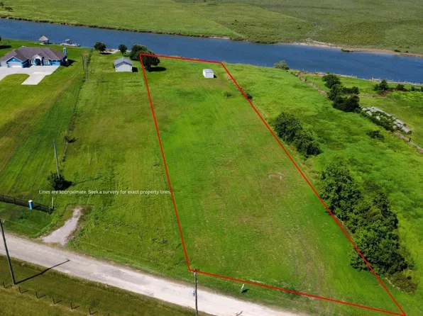 0 S Redfish St #1, Hitchcock, TX 77563