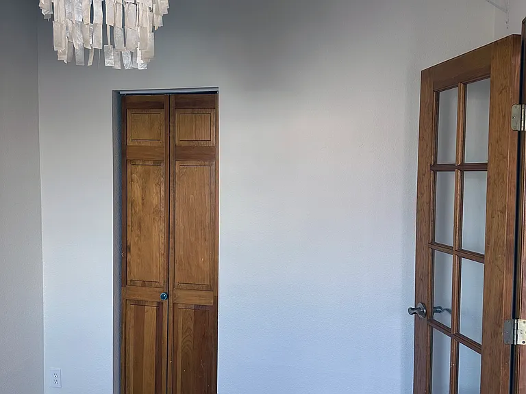 722 W 5th Ave — Photo 14