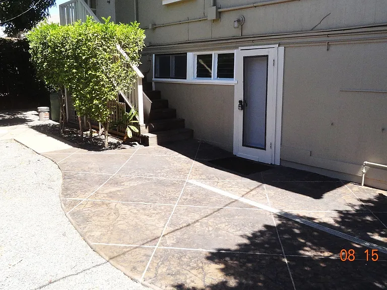 3124 Brokaw St — Photo 1