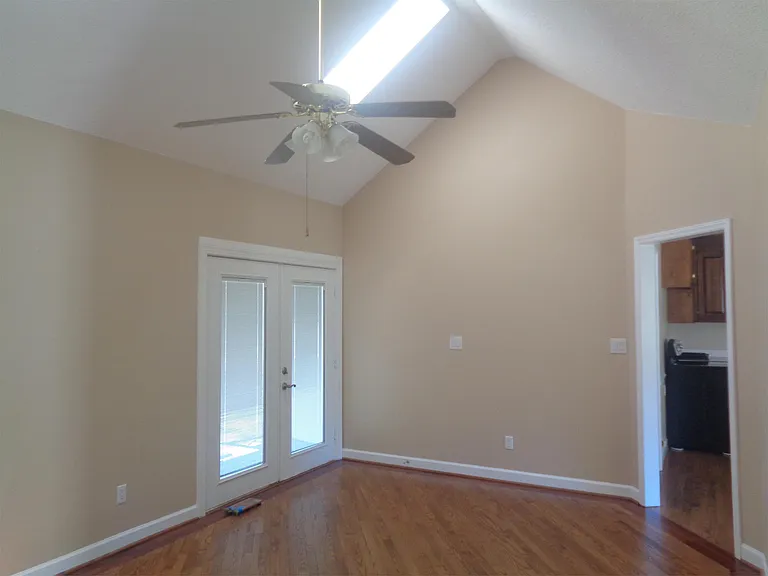6129 Powell Ridge Rd — Photo 5