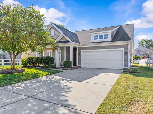5003 Symphony Ln, Indian Trail, NC 28079