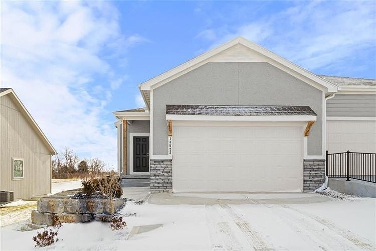 1st image of 14523 Amanda Ln