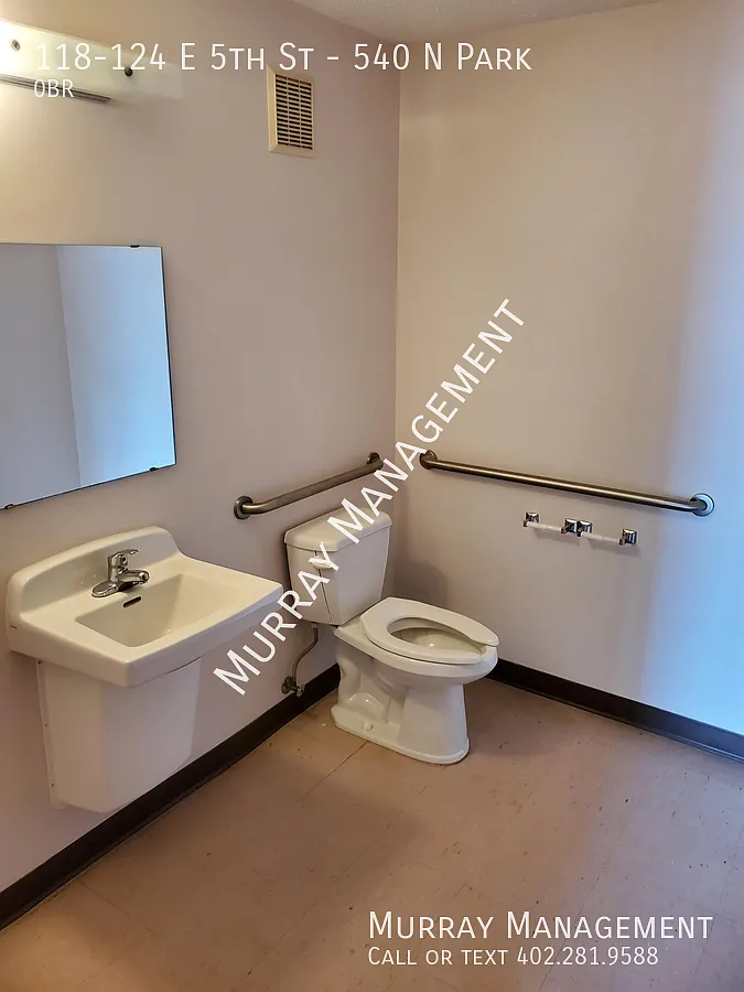Studio, $600 — Photo 4