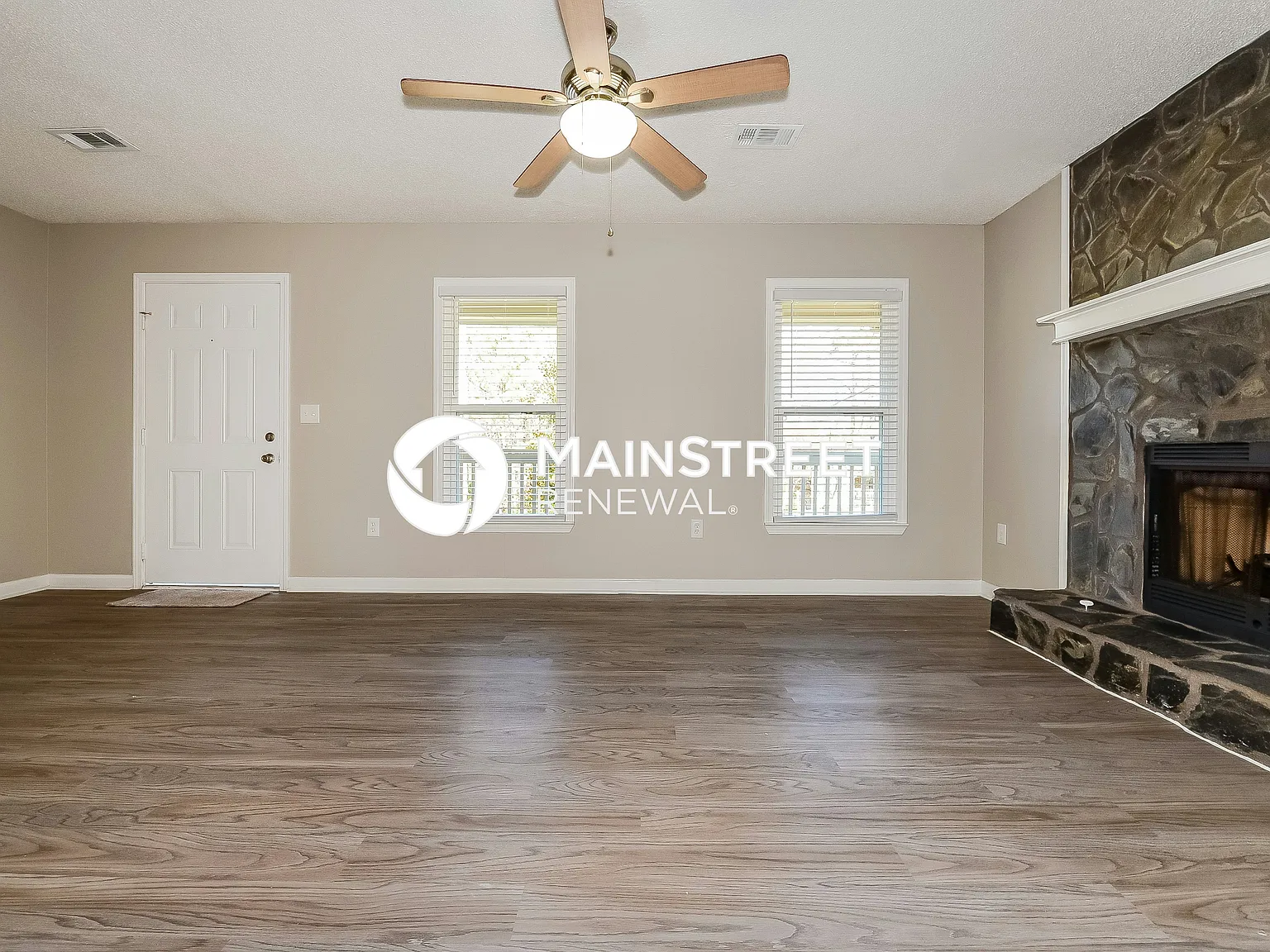 105 Vesta Ct — Photo 2
