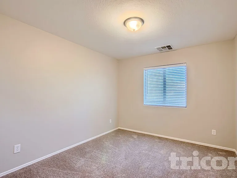 13301 E Primrose Ln — Photo 16