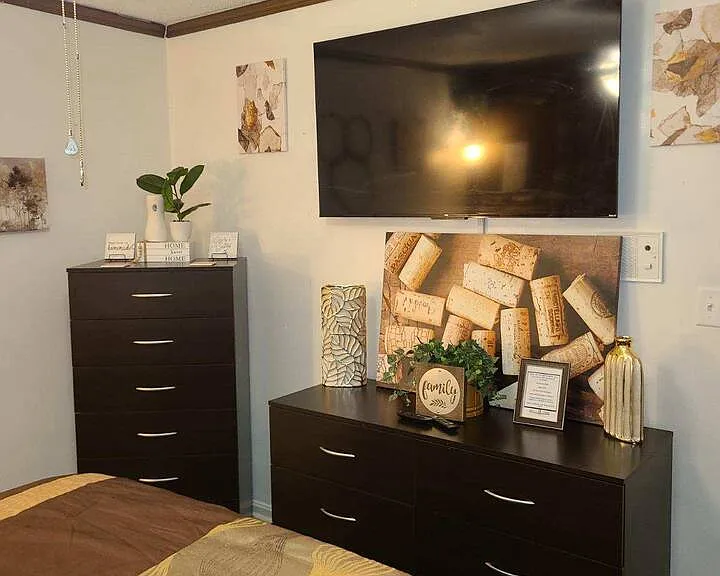 Guest Bedroom 2 with Double Bed, Alexa Assistant for controlling smart home & 55 inch smart TV.