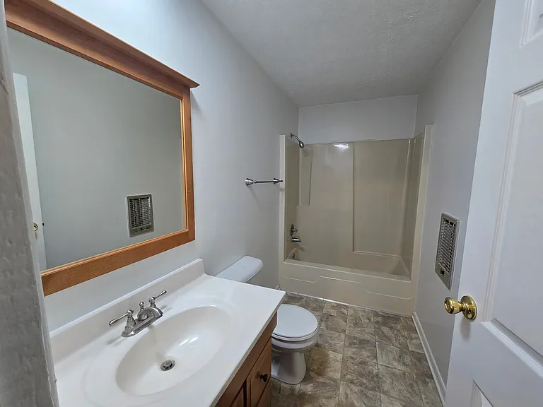 321 W Water St #I-2 — Photo 7