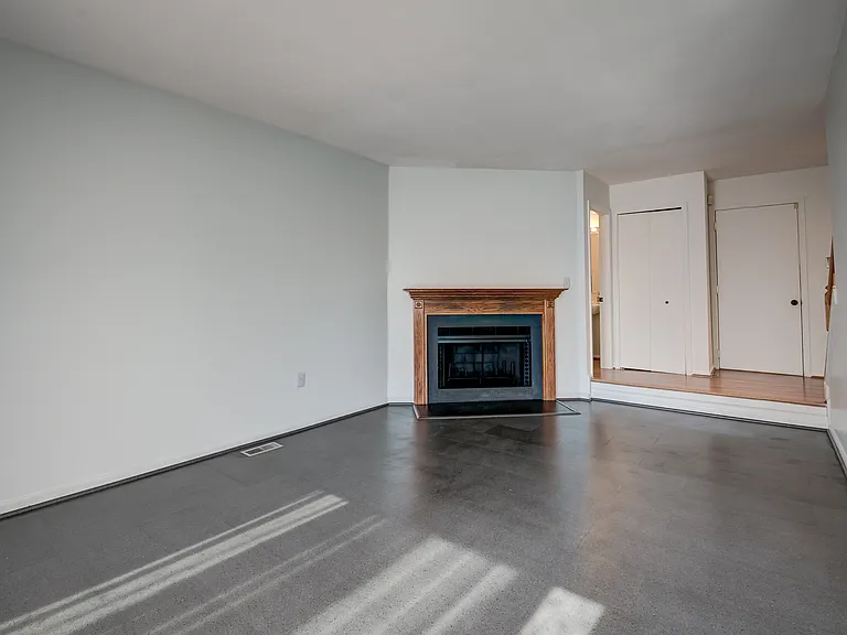 13907 Concord Ave — Photo 30