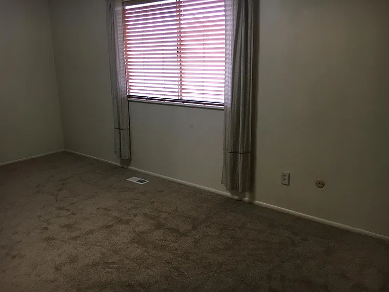 6736 S 565 E — Photo 11