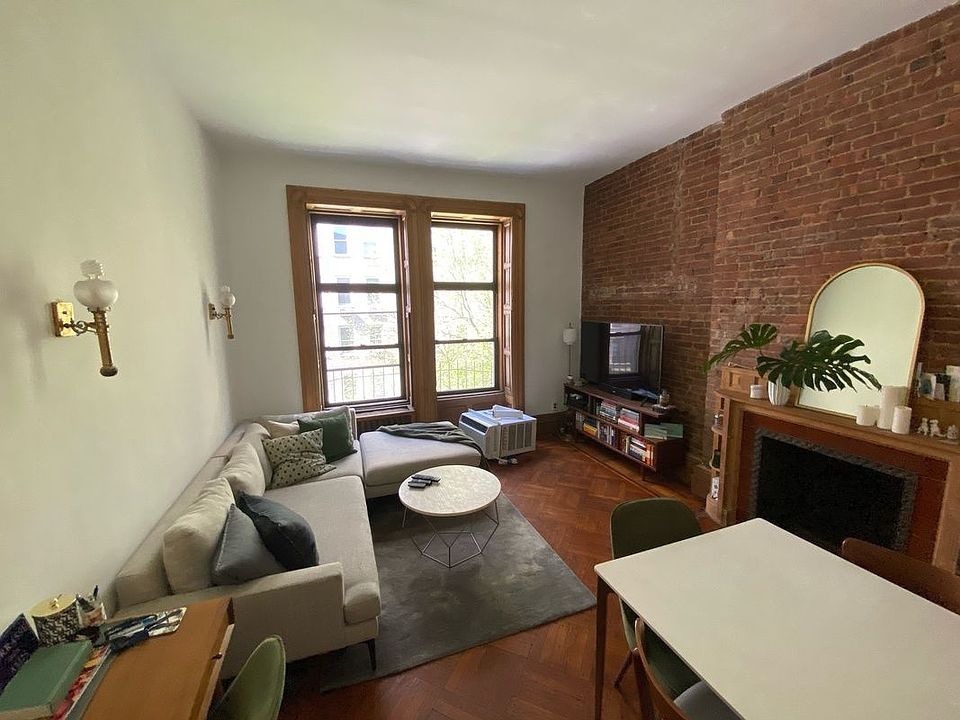 1st image of 17 W 82nd St APT 3A