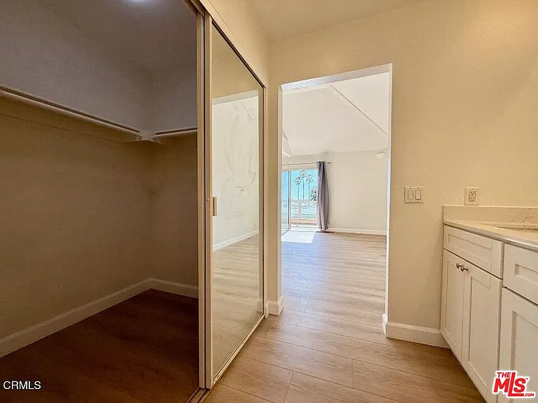 574 Island View Cir — Photo 20