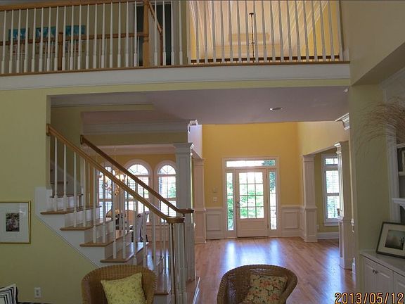 5th image of 545 Marin Ct