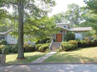 1118 Mountain Ter, Lookout Mountain, GA 30750