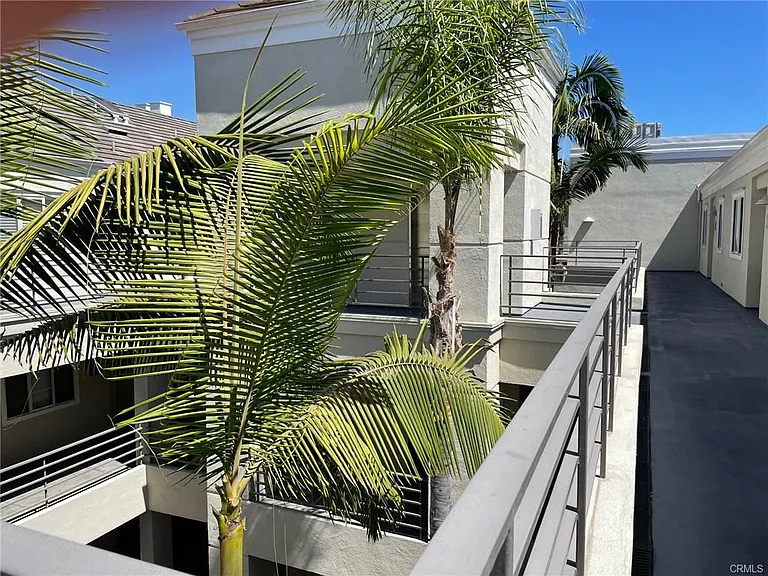 Open way to condo