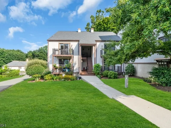 6106 Audubon Ct BLDG 6 #106, Stanhope Boro, NJ 07874