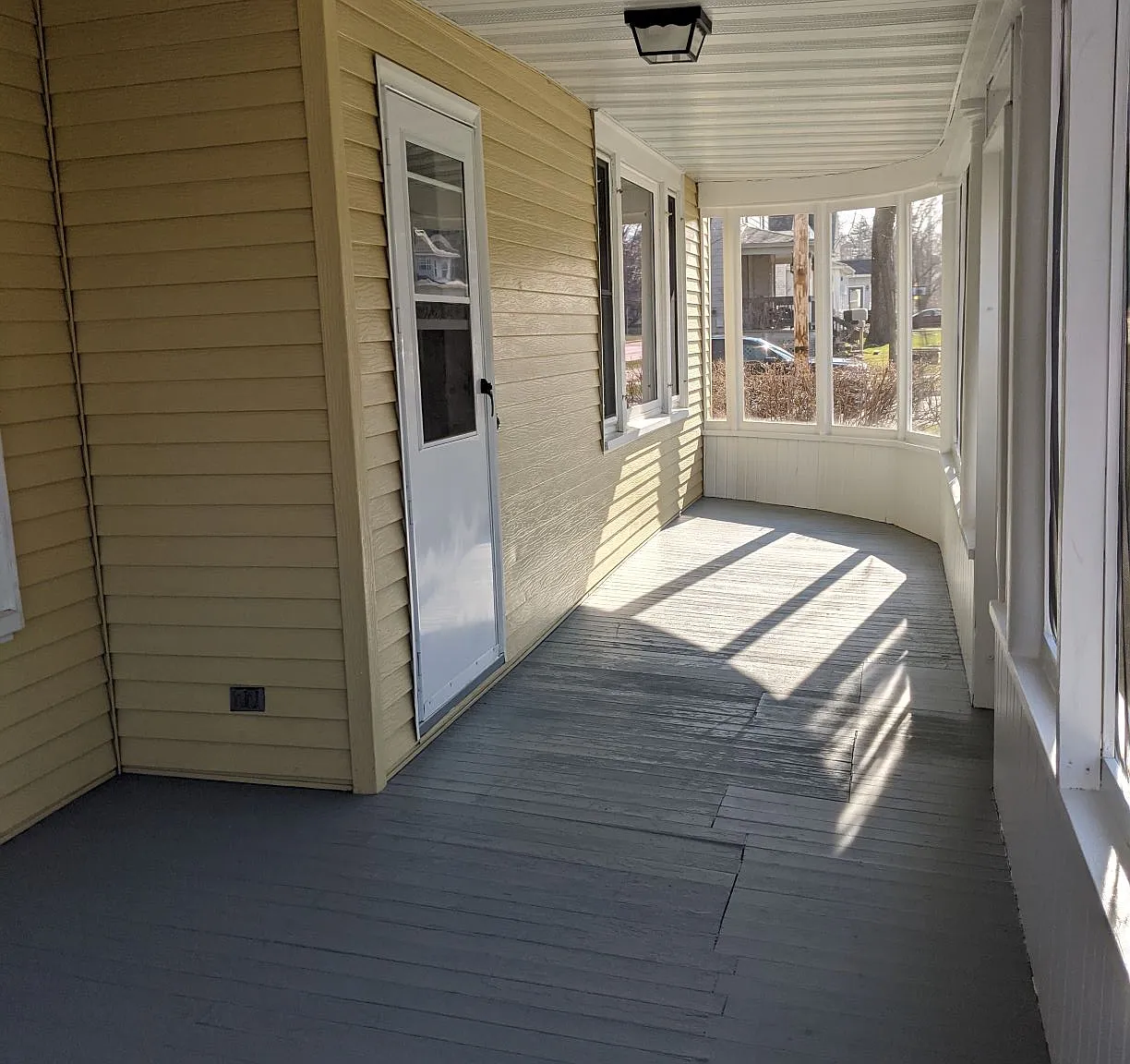 4 bed, 1.5 bath, 1560 sqft, $1,680 — Photo 3